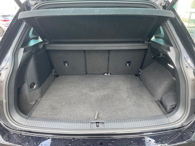 Tiguan 1.4 TSI DSG R-Line eHybrid AHK,SHZ,PDC,Na