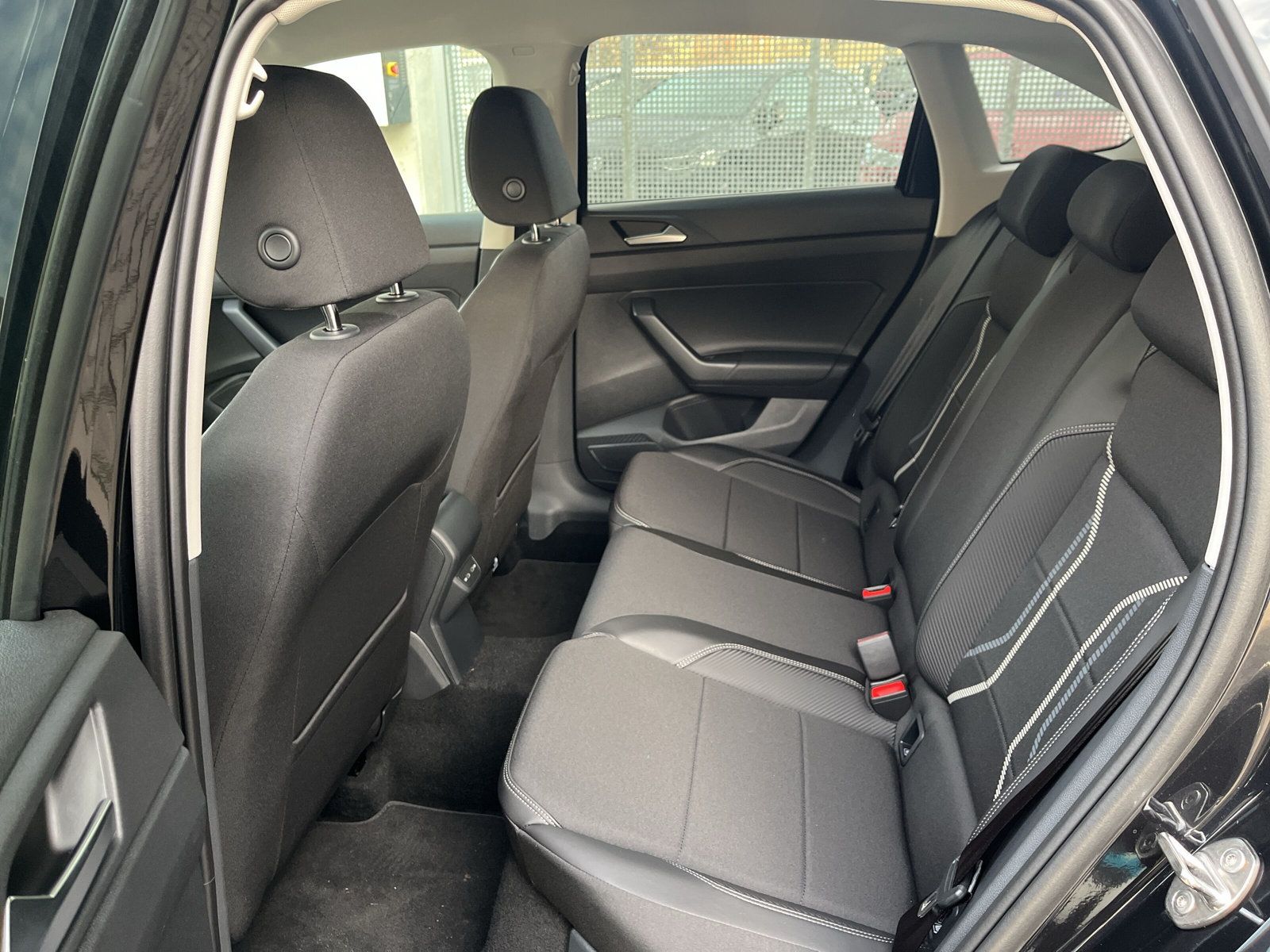 Fahrzeugabbildung Volkswagen Taigo 1.5 TSI DSG Style MATRIX KAMERA AHK