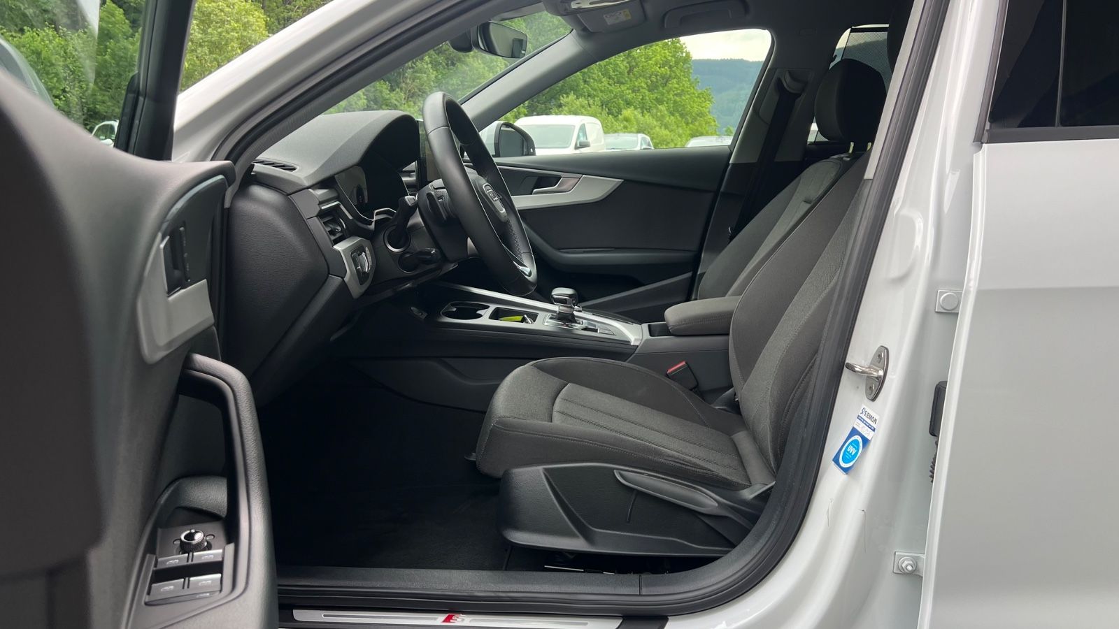 Audi A4 Avant 35 TDI S line * DSG * ACC * LED * DAB foto 16