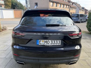 Porsche Cayenne - 3