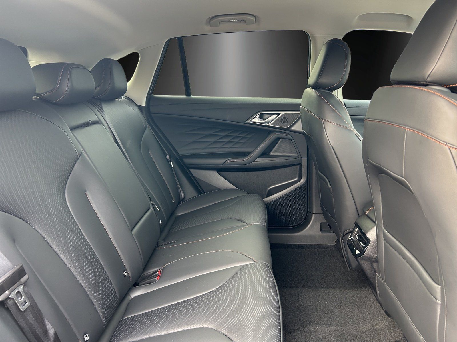 Fahrzeugabbildung MG HS PHEV Luxury