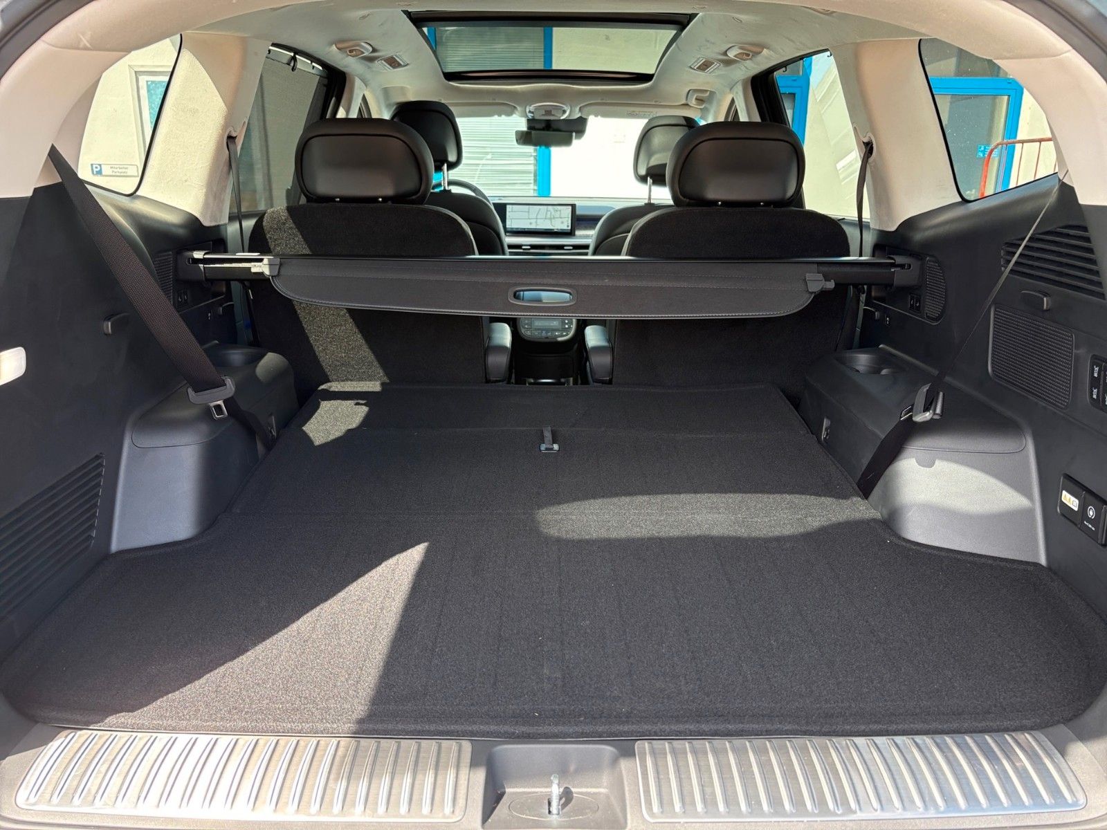 Fahrzeugabbildung Hyundai IONIQ 9 Uniq 110 kWh *ALLRAD*