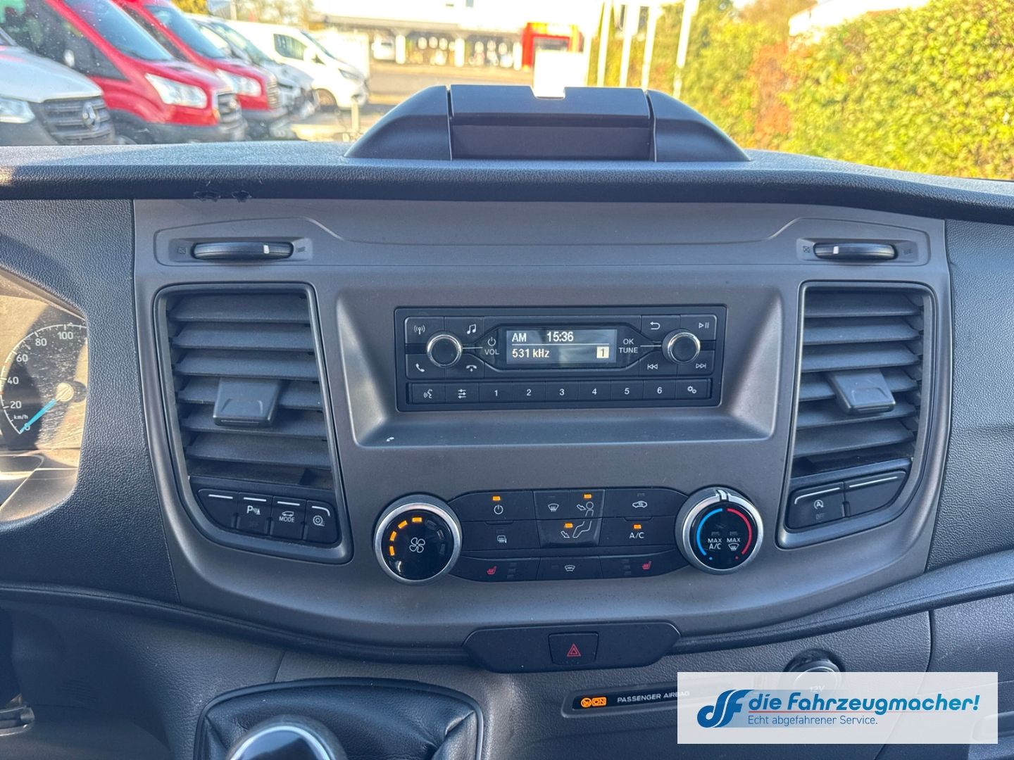Fahrzeugabbildung Ford Transit Kasten 350 L3 Trend AHK DAB SHZ *EXPORT