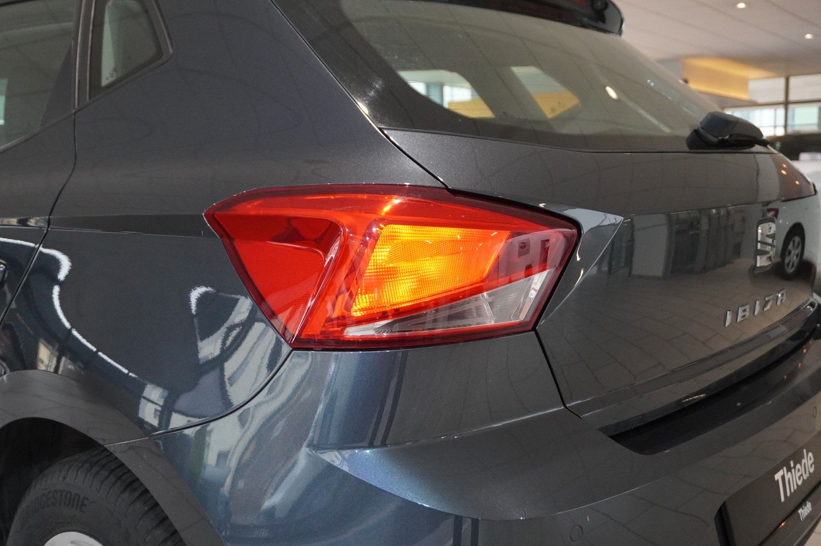 Fahrzeugabbildung SEAT Ibiza 1.0 MPI STYLE 5-TÜR NAVI/PDC/TEMP./NEBEL