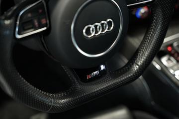 صورة مصغرة 29 لـ 2015 AUDI RS7
