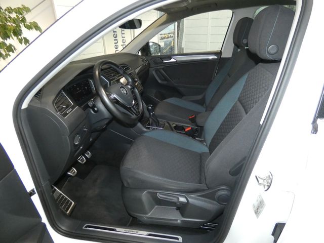 Tiguan 2.0 TDI IQ.DRIVE HUD AHK PANO SHZ ACC LED