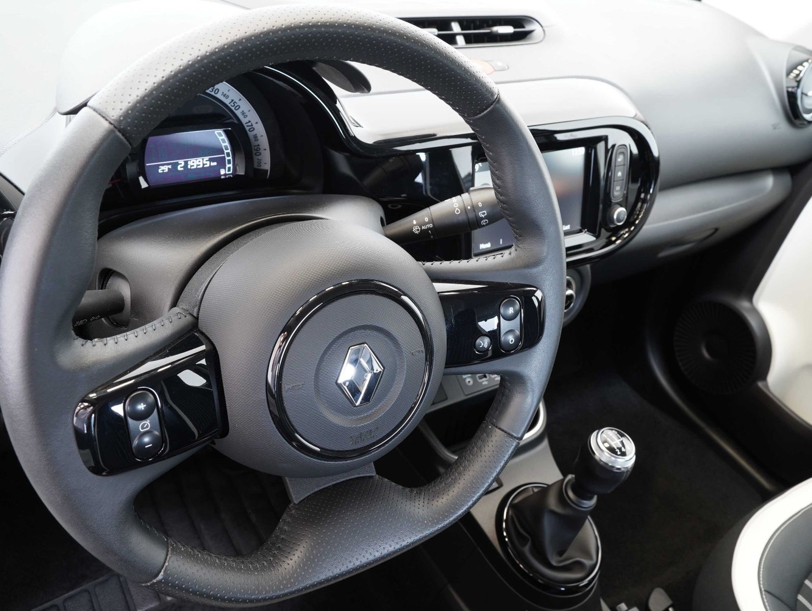 Fahrzeugabbildung Renault Twingo 1.0 SCe 65 Intens FALTDACH/KAMERA