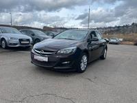 Opel Astra J Lim. 5-trg. Active