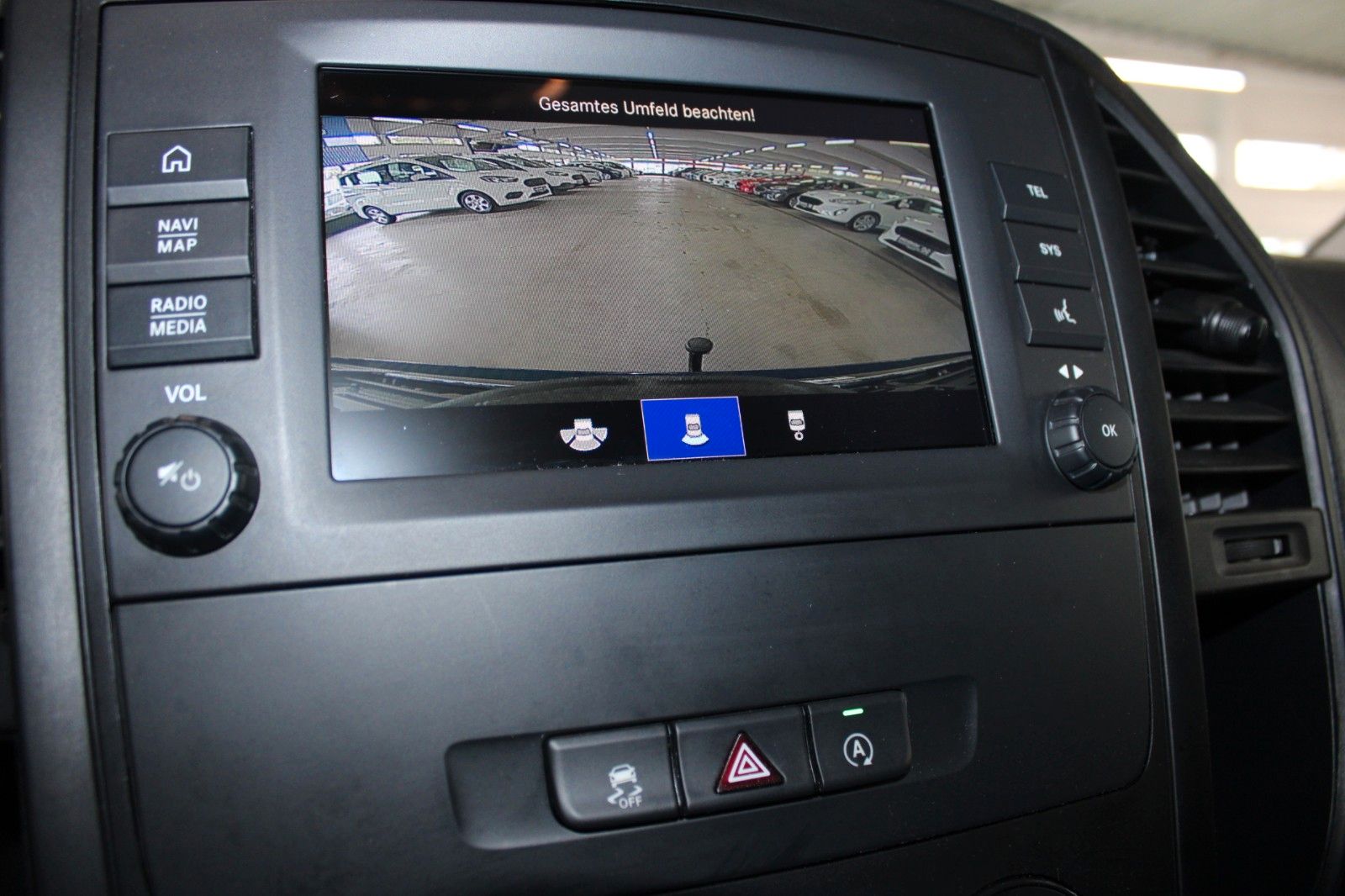 Fahrzeugabbildung Mercedes-Benz Vito MIXTO LANG 5-Si Klima STDHZ NAVI AHK CAM