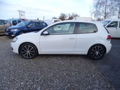 Fahrzeugabbildung Volkswagen Golf Highline Sportpaket Scheckheftgepflegt