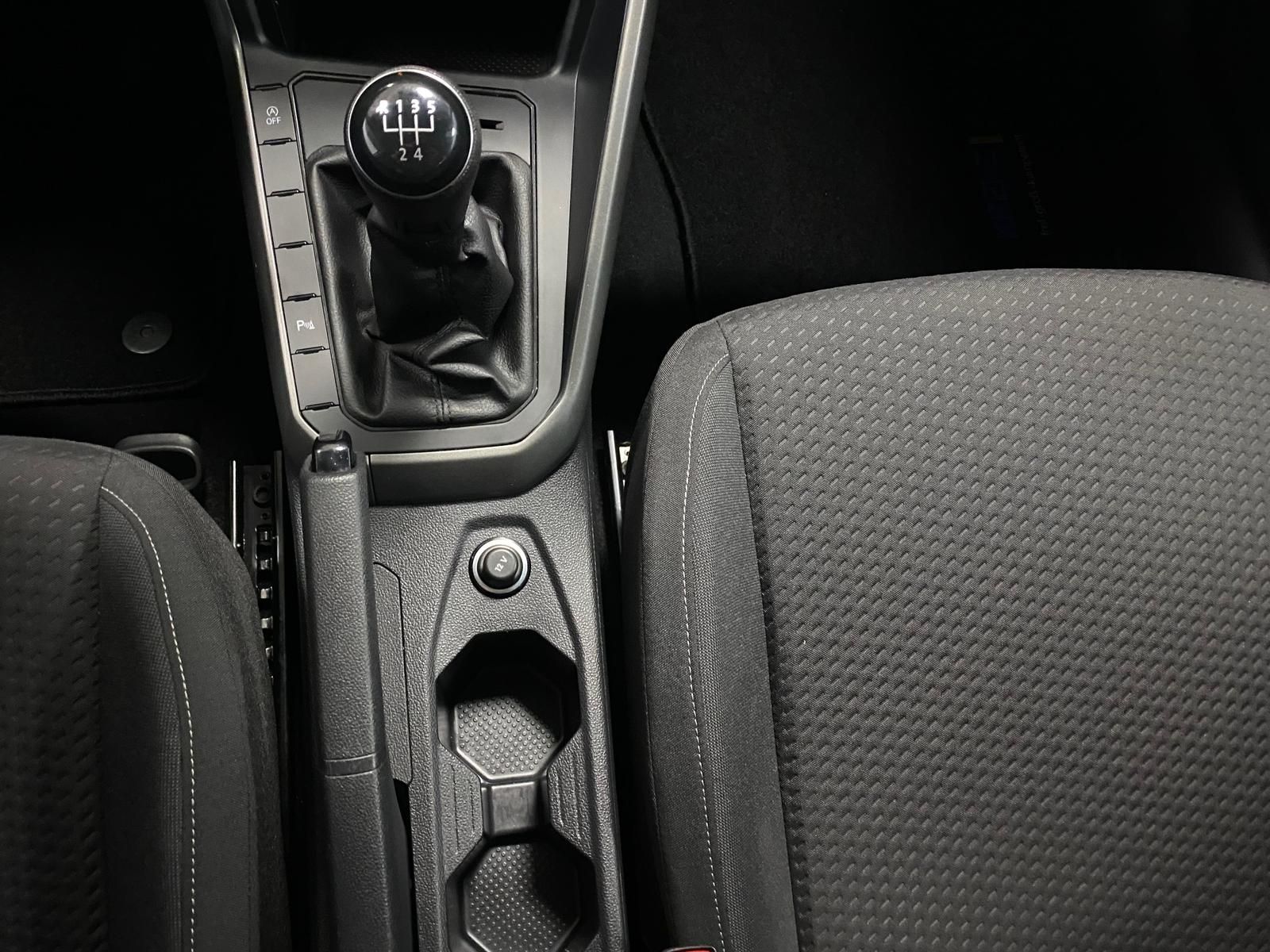 Fahrzeugabbildung Volkswagen Polo 1.0 TSI Comfortline PDC+SITZHEIZ+ALLWETTER+