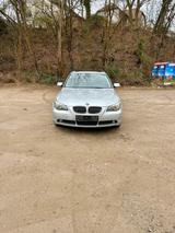 BMW E60 523i TÜV NEU Automatik Leder Navi ... - BMW 523 aus 2005: 523i