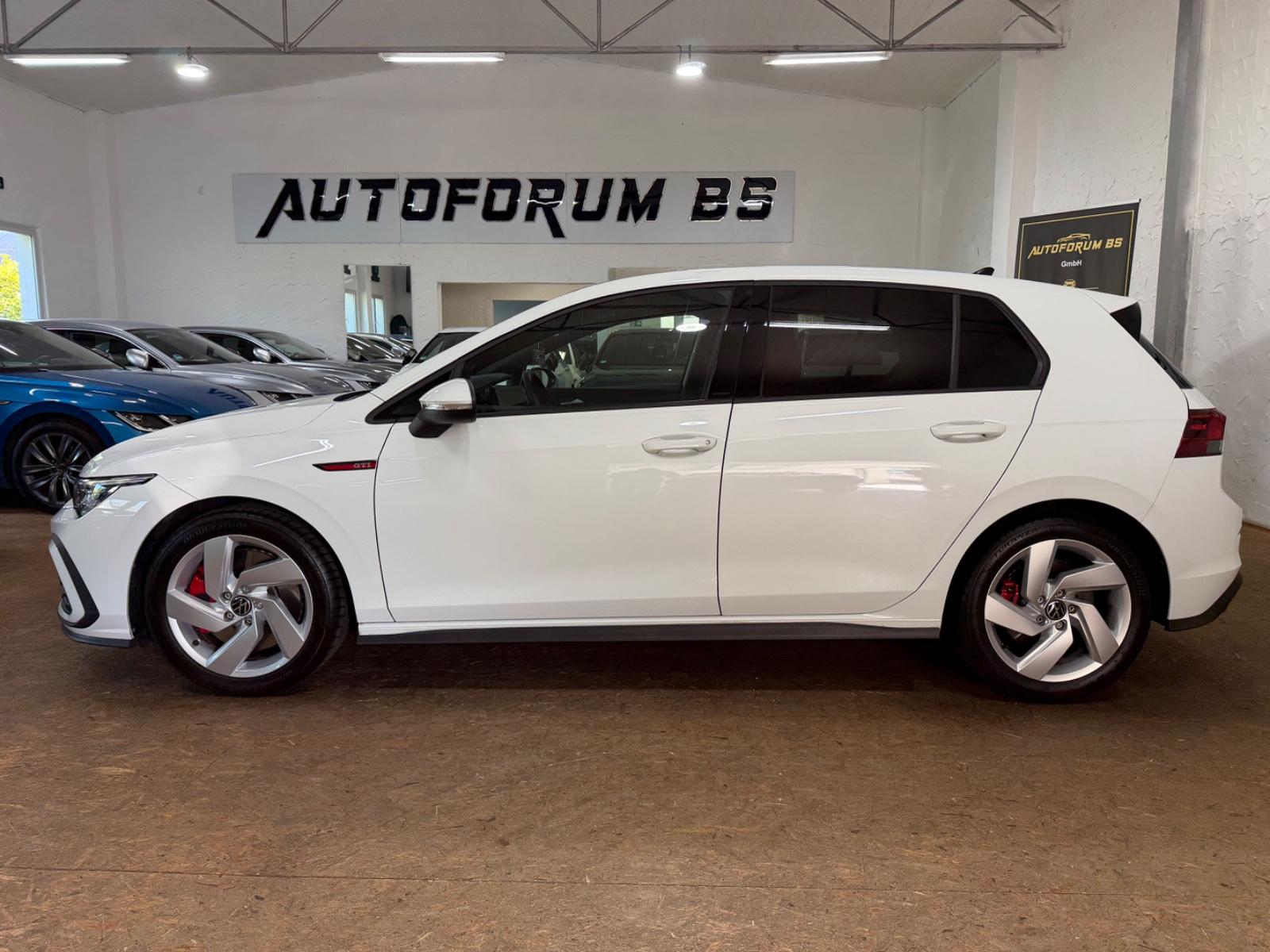 Volkswagen Golf VIII Lim. GTI 2.0 DSG/PANO/CAM/AHK/ACC/IQ, миниатюра 2