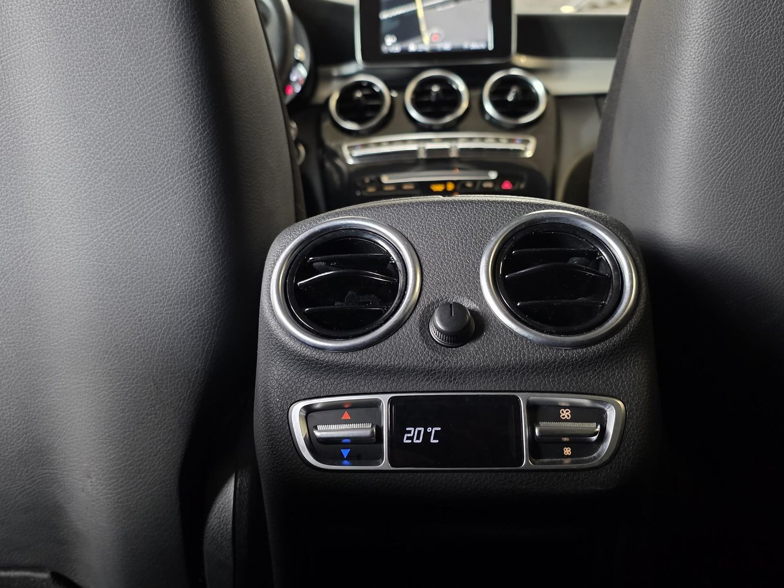 Fahrzeugabbildung Mercedes-Benz C180T Autom. /LED/Navi/3x Klima/Totwinkel/CAM