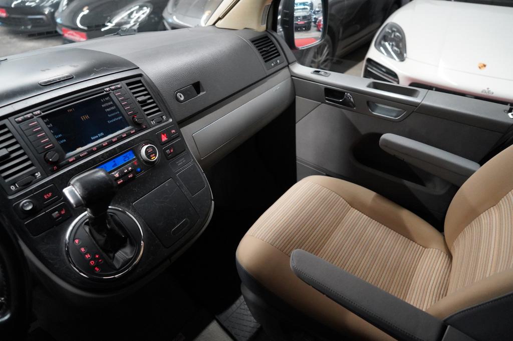 Volkswagen T5 California