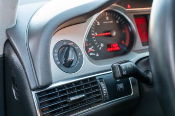 Fahrzeugabbildung Audi A6 Avant 2.0 TDI NAVI|PDC|KLIMAAUTOMATIK
