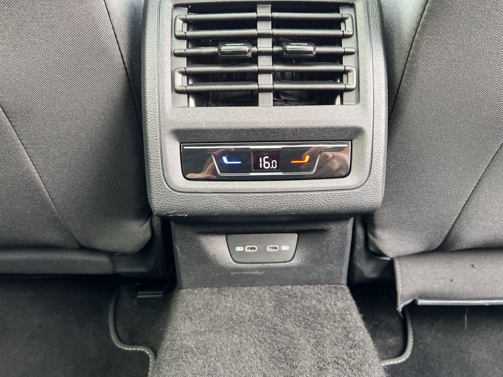 Volkswagen Golf VIII Variant 1.5 TSI Life MATRIX+PANO+NAVI, миниатюра 19