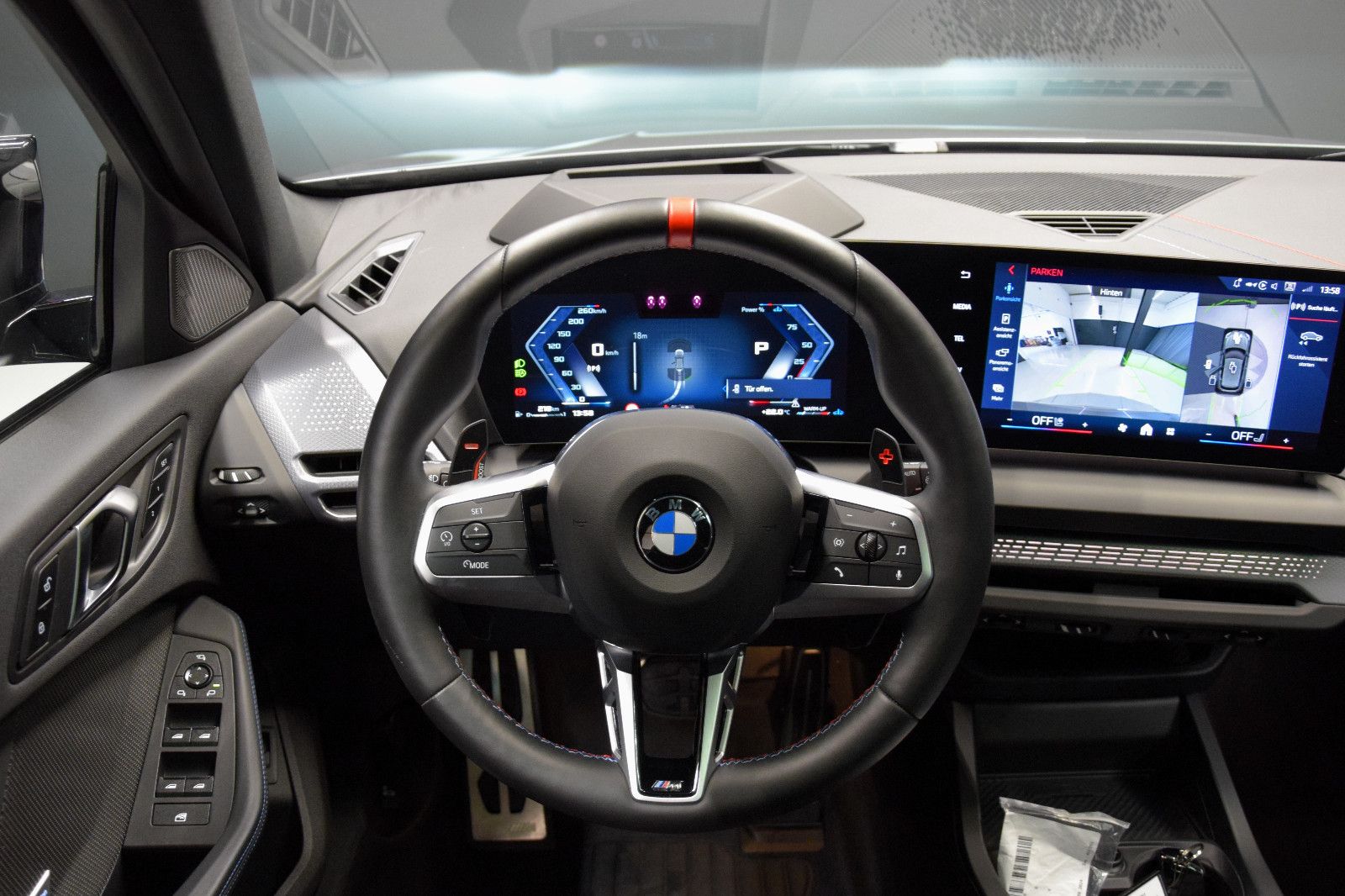 Fahrzeugabbildung BMW M135i xDrive M Sportpaket Pro Pano HuD h/k Memor