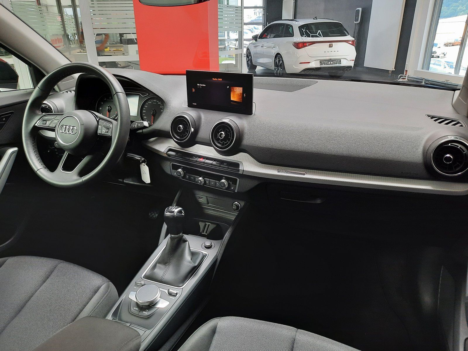 Fahrzeugabbildung Audi Q2 30 TFSI advanced *Cam*PDC*LED*Sitzhzg*ACC*