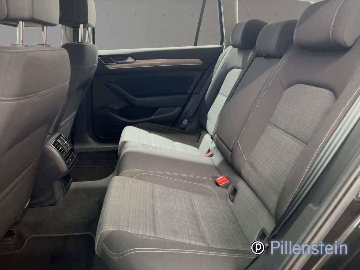 Volkswagen Passat Variant - Bild 10