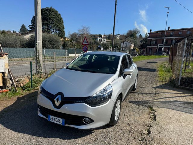 Renault Clio 1.2 75CV GPL 5 porte Costume Nation