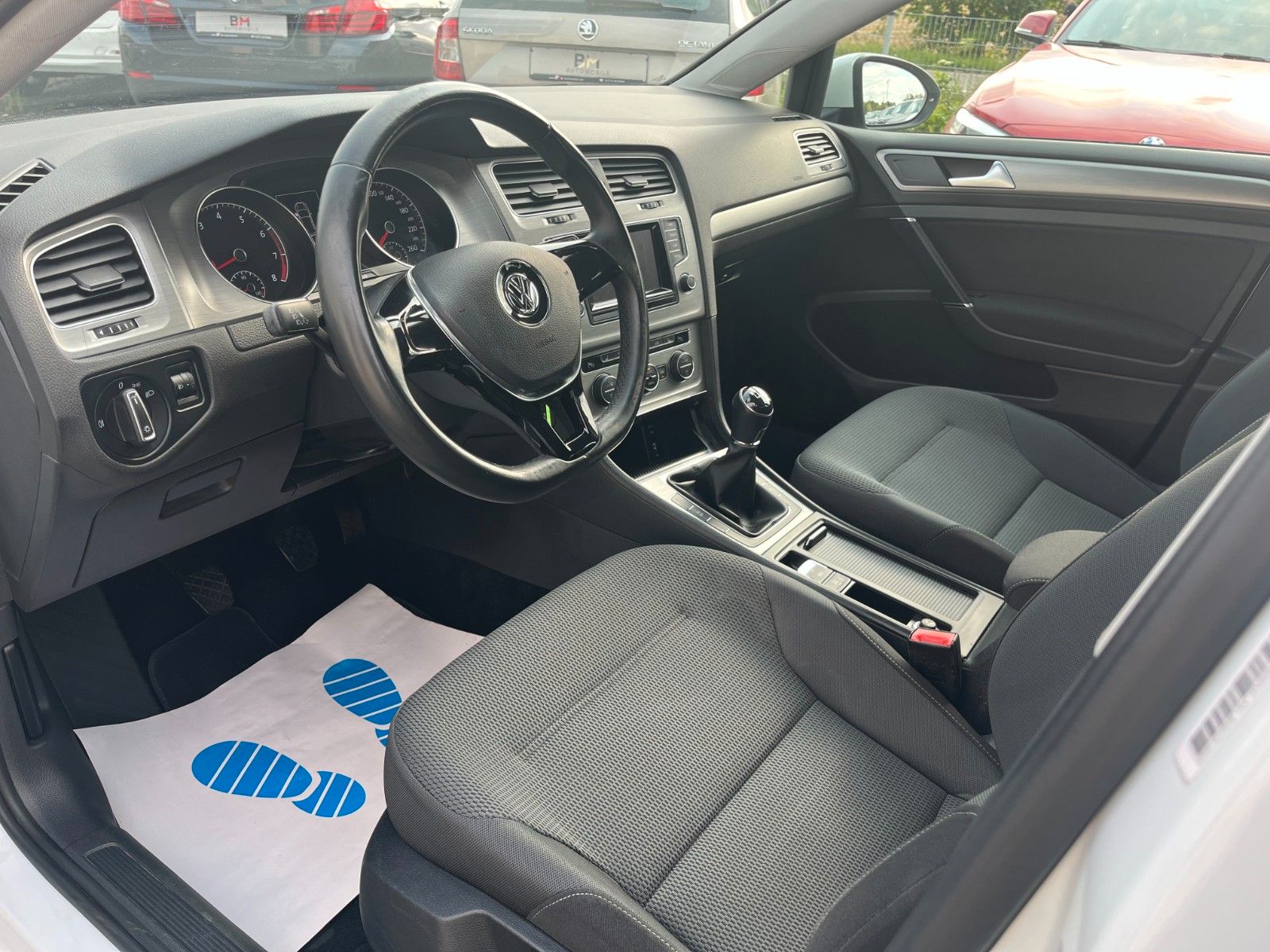 Fahrzeugabbildung Volkswagen Golf VII 1.4 TSI Comfort Navi *ZAHNRIEMEN NEU*