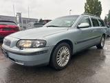 Volvo V70 2.4T AWD Automatik255 - Volvo V70 mit Benzin-Antrieb: Kombi
