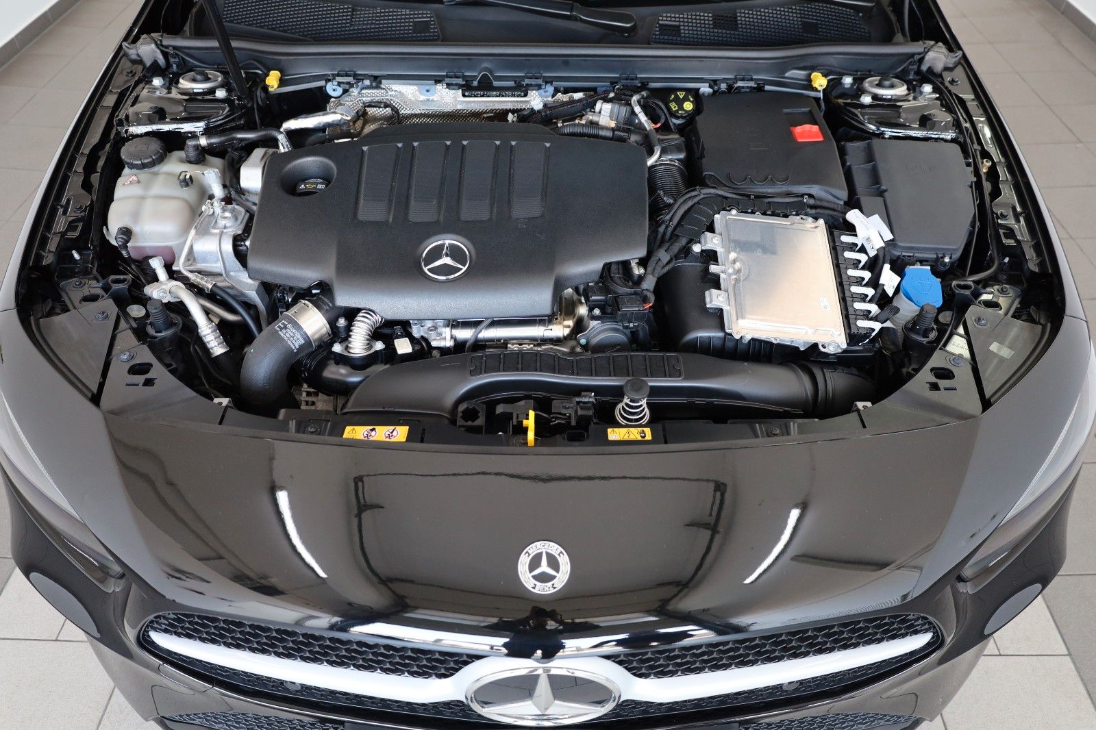 Fahrzeugabbildung Mercedes-Benz A 180 d,T.Leder,Navi,LED,SH,Kamera