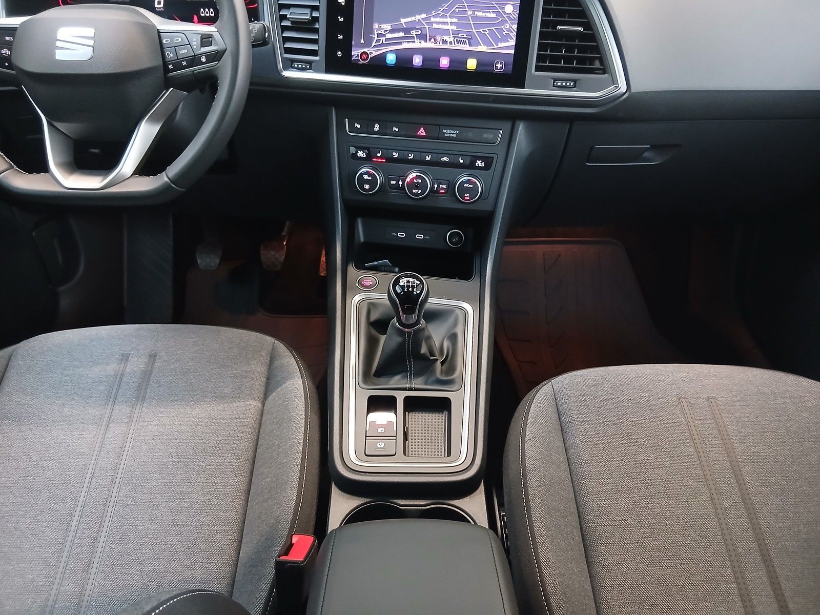 Fahrzeugabbildung SEAT Ateca Style 1.0 TSI +AHK +LED +LaneAssist +Klima