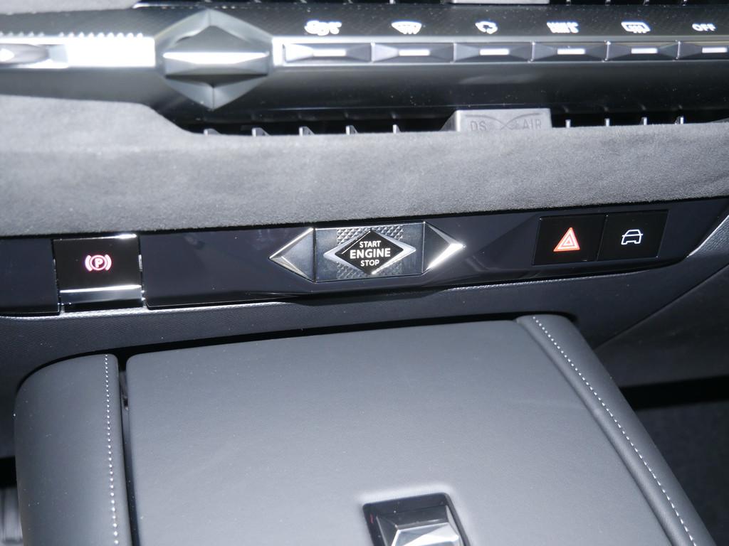 DS Automobiles DS 4 PureTech 136 e-DCT6 Pallas KAMERA ACC LED