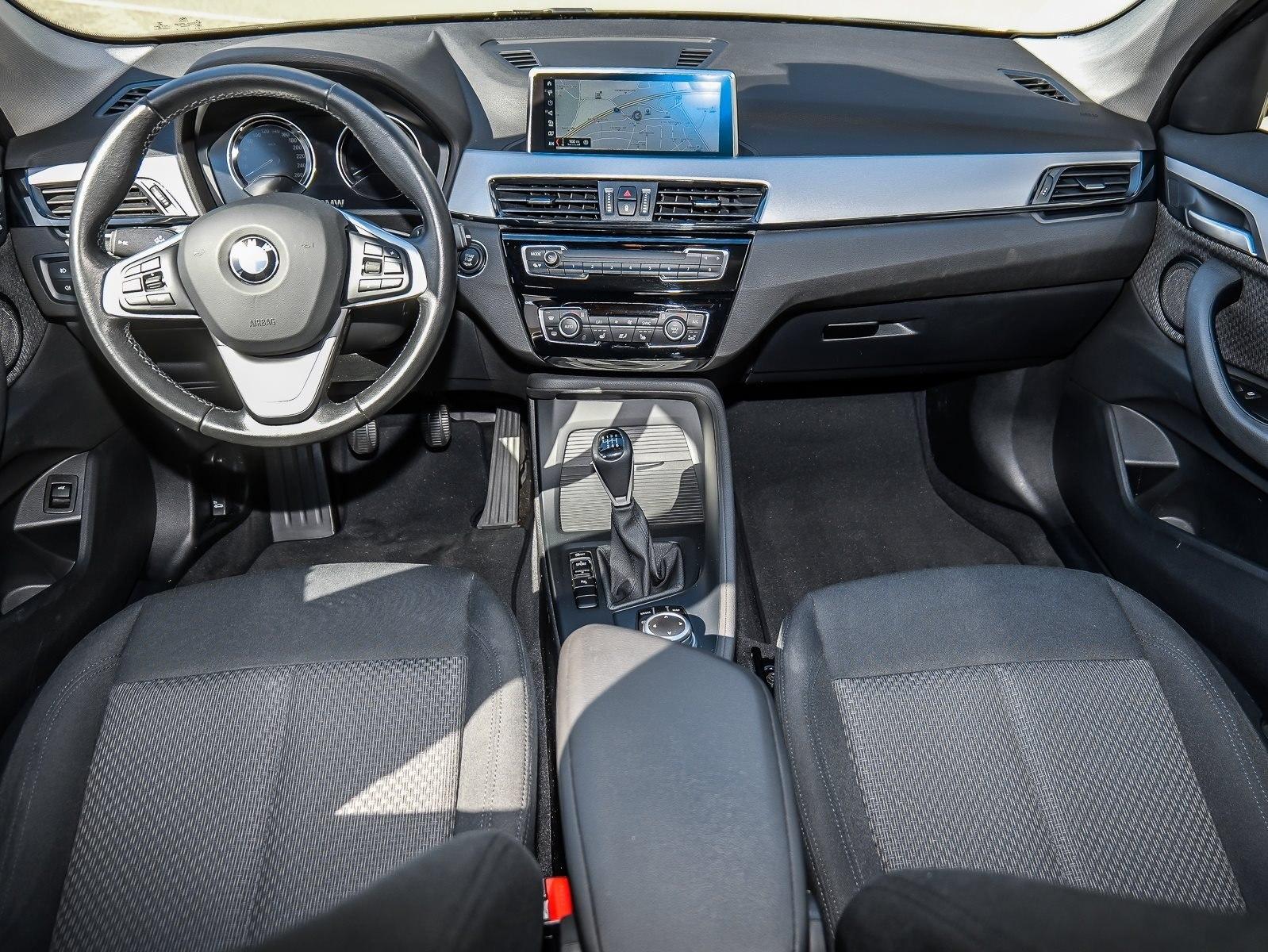 BMW X1 sDrive18i AHK+NAVI+PDC V+H+Parkass.+Tempomat