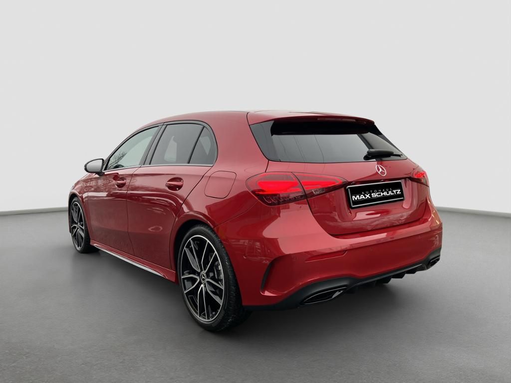 Fahrzeugabbildung Mercedes-Benz A 180 AMG*NIGHT*DISTR*KAM*NAVI*MULTIB*19Zoll