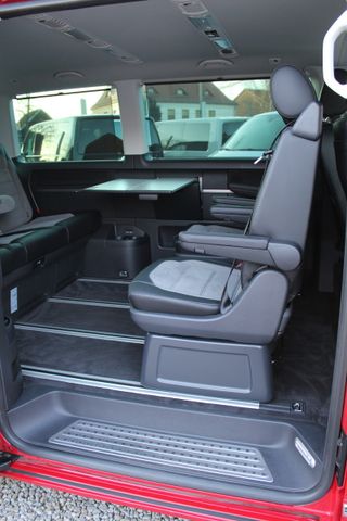 Volkswagen T6.1 Multivan Generation SIX 150PS DSG LED