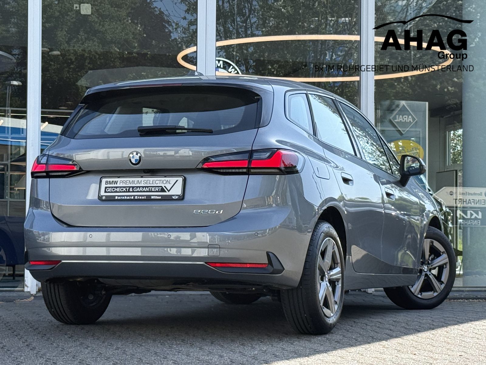 BMW 220 Active Tourer - Bild 2