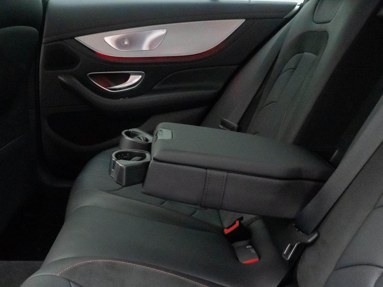 Fahrzeugabbildung Mercedes-Benz CLS 53 AMG 4MATIC 360&deg; Burmester DAB HUD 20Zoll