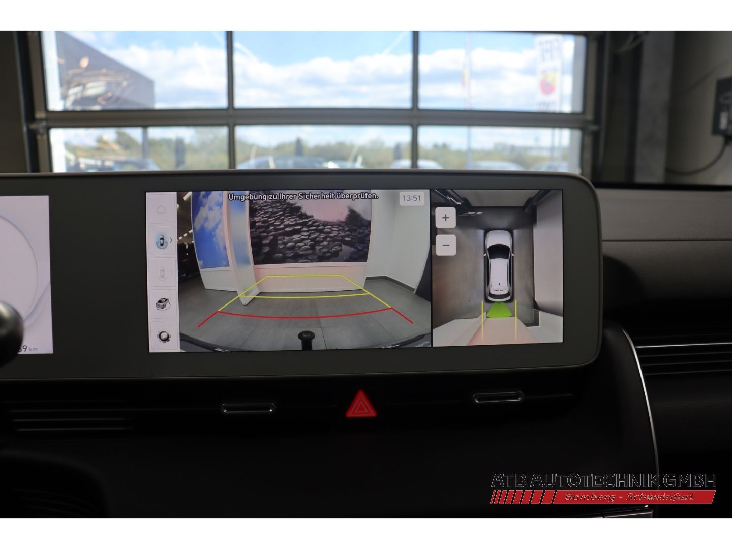 Fahrzeugabbildung Hyundai IONIQ 5 UNIQ 77,4 kWh 97,6% SOH HUD AHK-abnehmba