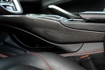 صورة 8 لـ 2020 Aston Martin DBX
