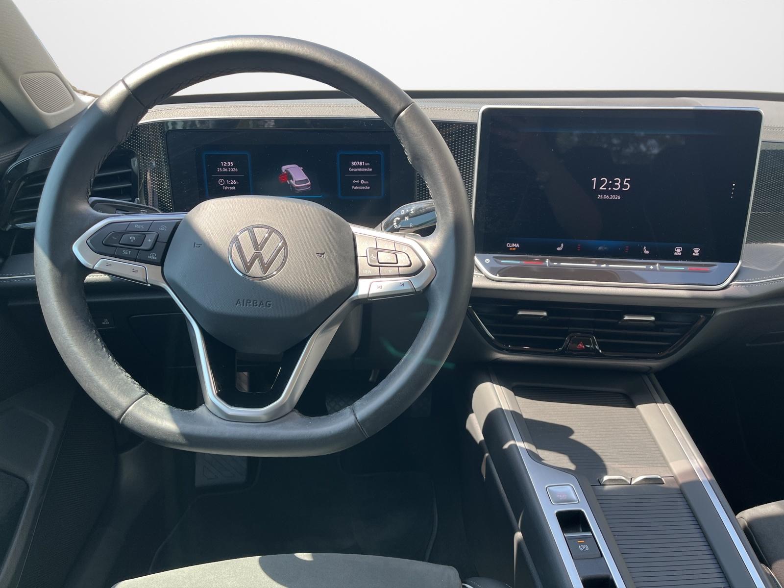 Volkswagen Passat Variant 1.5 eTSI DSG Business  Navi LED K