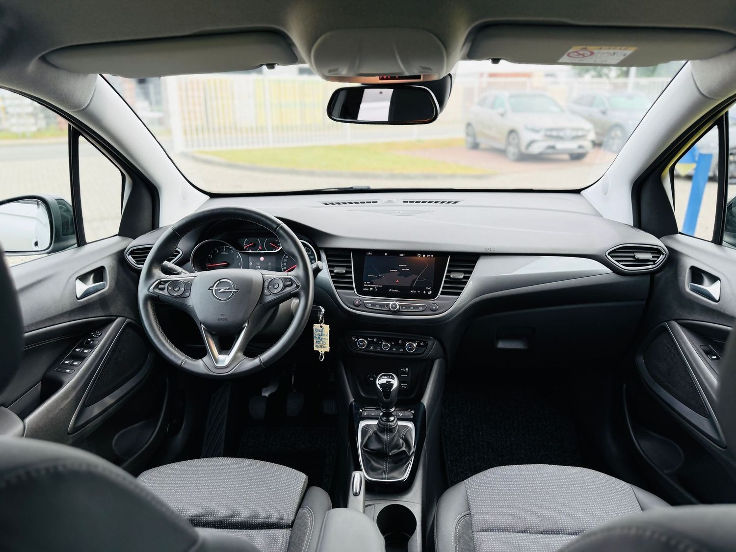 Fahrzeugabbildung Opel Crossland X 1,2 T ENJOY, Navi, LED, RFK, PTS, SH