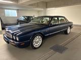 Jaguar X308 Super V8 LWB**ALLE SERVICES**2.HD** - blaue Jaguar Daimler