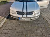 Volkswagen Passat 1.8T MUSS SEHR DRINGEND WEG STEHT A... - Volkswagen Passat Variant aus 1998