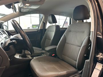 Volkswagen Golf VII *ISOFIX*A-HOLD*KLIMA*