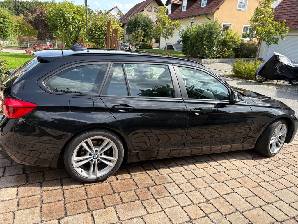 Image of BMW 320