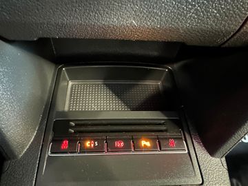 Volkswagen Touran Highline *AHK*Xenon*DAB*Klima*Navi*Kamera