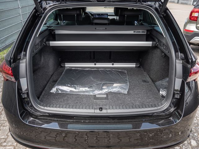 Octavia Combi 2.0 TDI Selection SHZ ACC HUD 360°