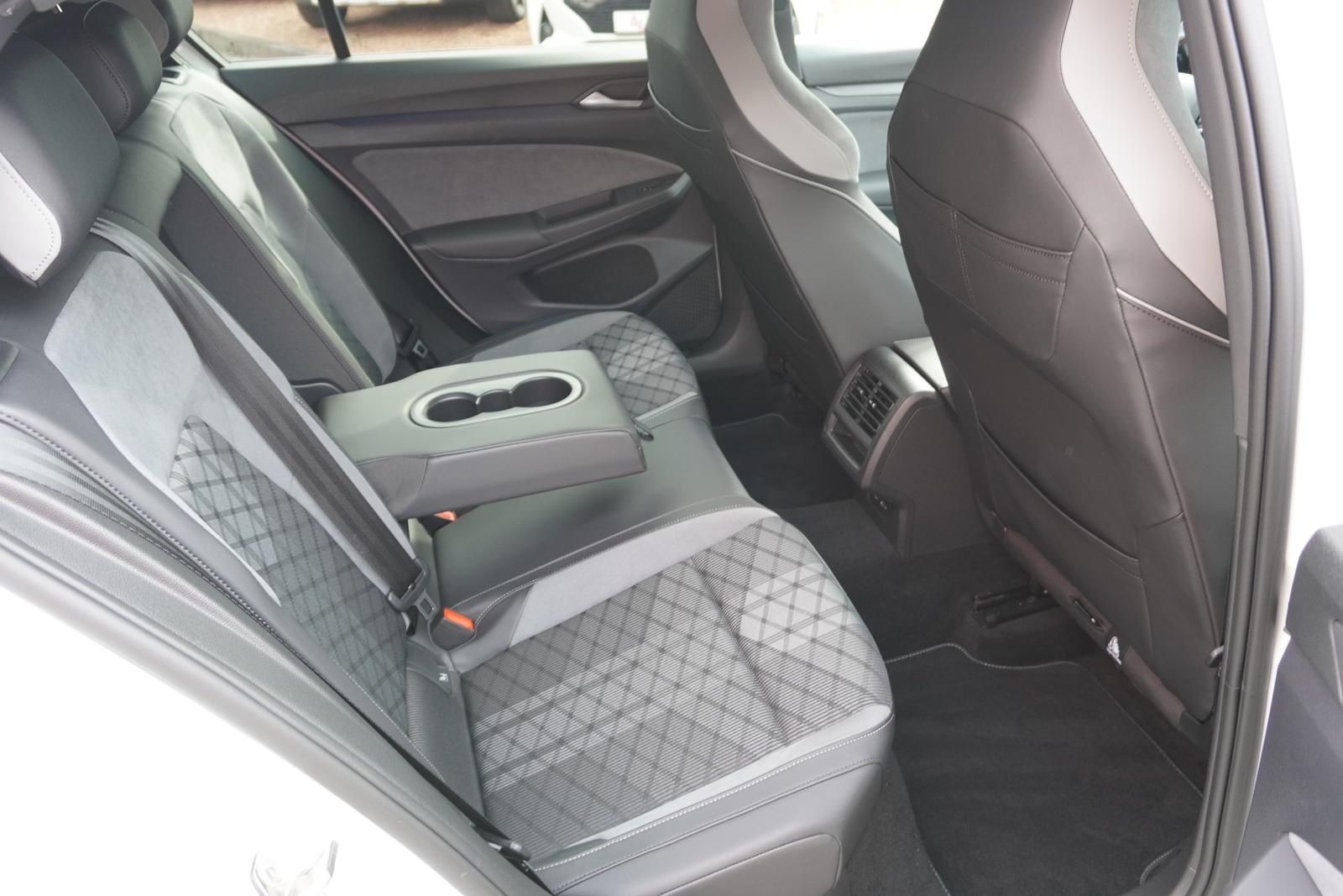 Volkswagen Golf VIII eTSI R-Line DSG App-Connect DAB LED, миниатюра 29