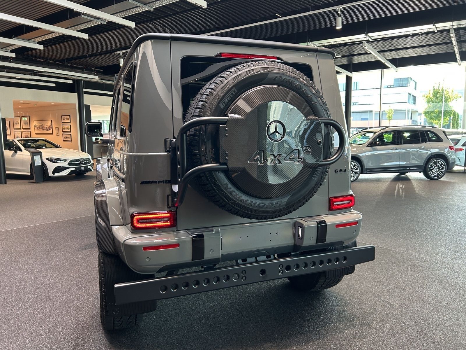 Fahrzeugabbildung Mercedes-Benz G 63 AMG 4x4 VOLL! Carbon NIGHT Superior TV Burm