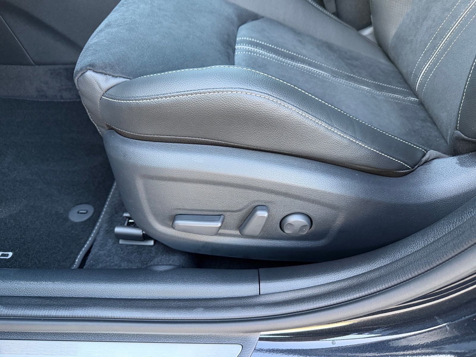 Fahrzeugabbildung Kia Kia XCeed 1.6T 180 DCT GT-line GD Leder