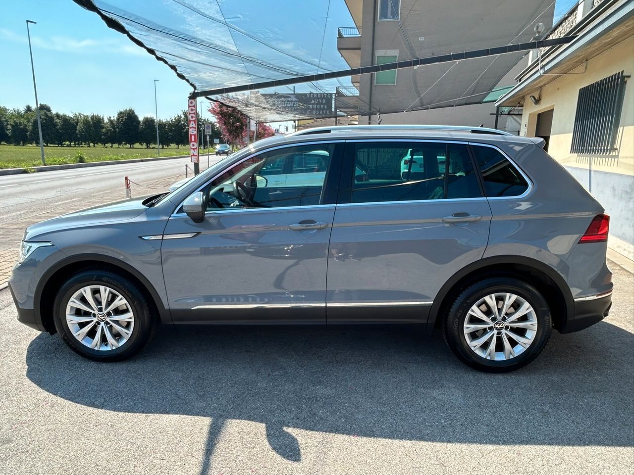 Volkswagen Tiguan 1.5 TSI 150CV DSG Life - EURO  imagem 3