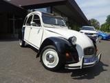 Citroën 2 CV "Charleston" Ente - Citroën 2 CV mit Benzin-Antrieb